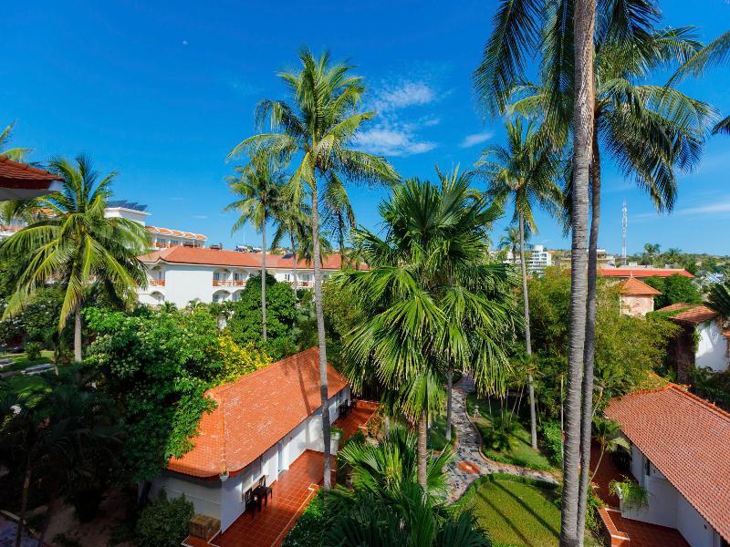 Le Aqua Resort & Spa Phan Thiet image