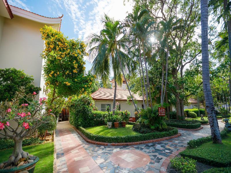 Le Aqua Resort & Spa Phan Thiet image