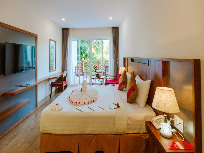 Le Aqua Resort & Spa Phan Thiet image