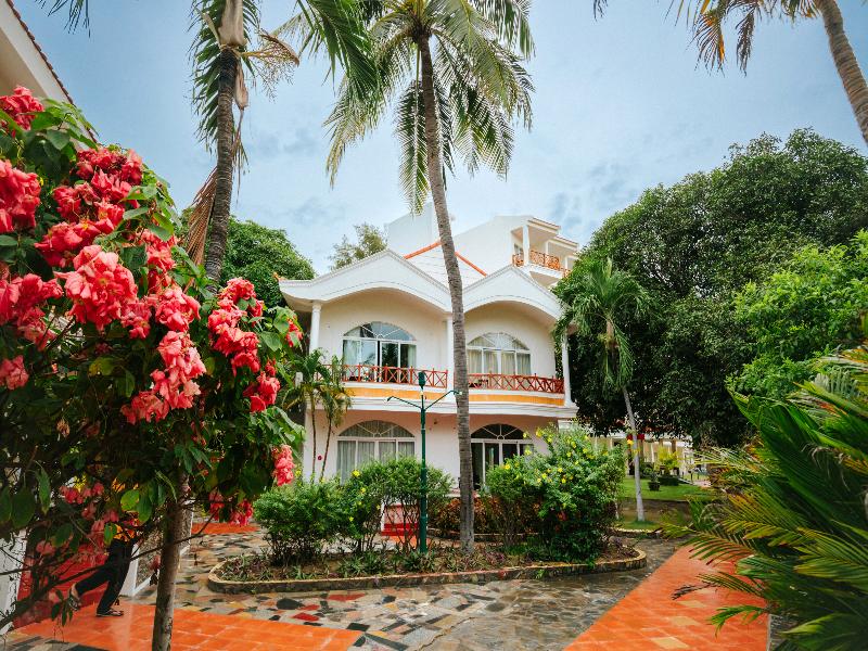 Le Aqua Resort & Spa Phan Thiet image