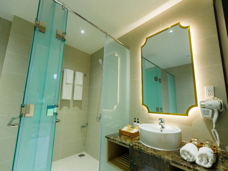 Le Aqua Resort & Spa Phan Thiet image