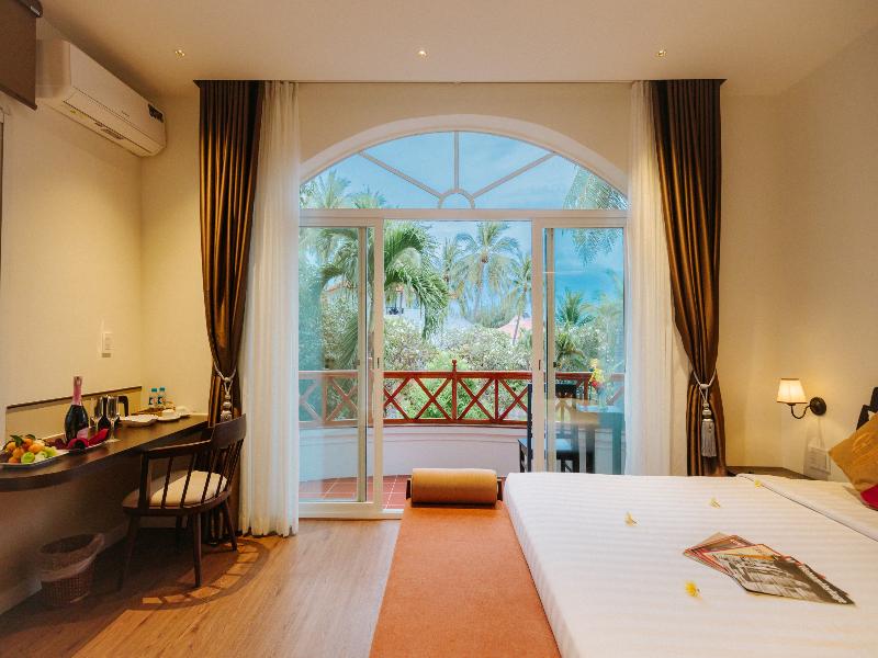 Le Aqua Resort & Spa Phan Thiet image
