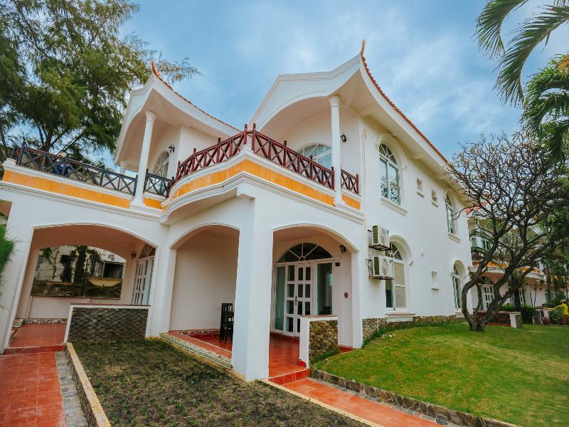 Le Aqua Resort & Spa Phan Thiet image