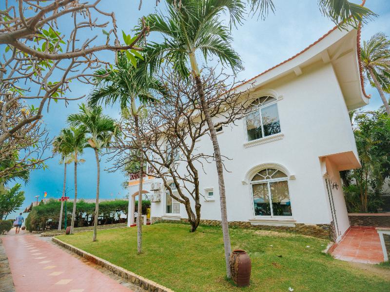Le Aqua Resort & Spa Phan Thiet image