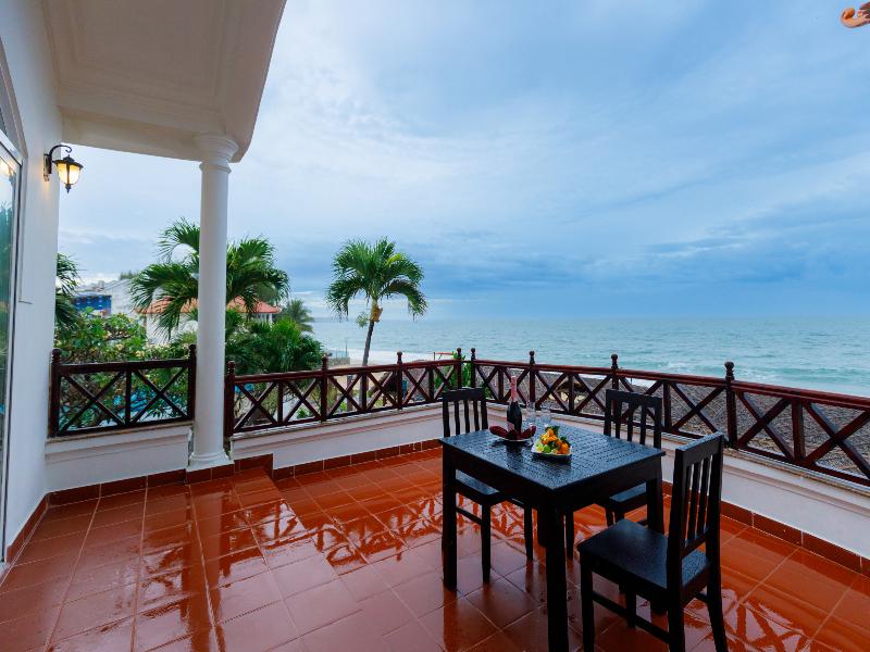 Le Aqua Resort & Spa Phan Thiet image