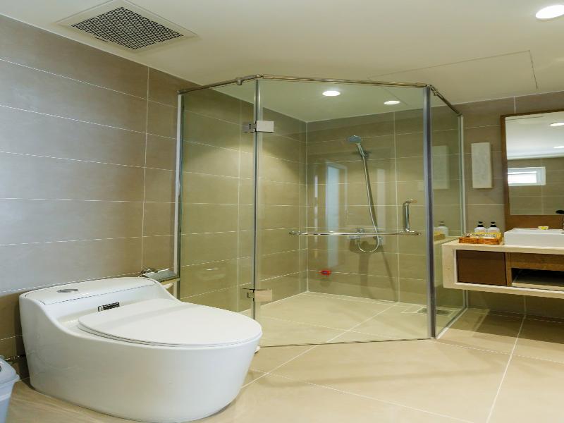 Le Aqua Resort & Spa Phan Thiet image