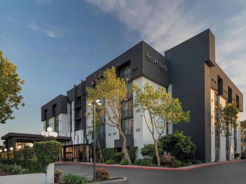 Courtyard by Marriott San Jose Airport image