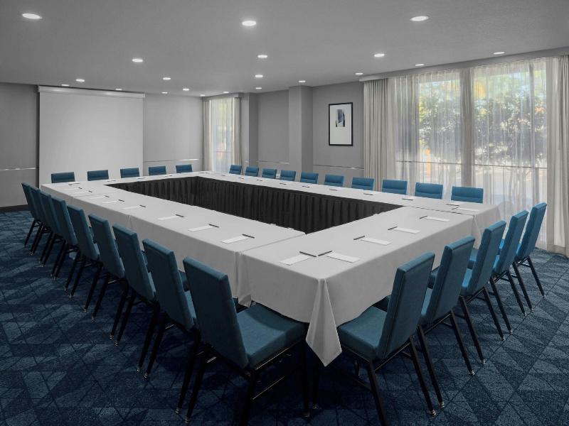 Courtyard by Marriott San Jose Airport image