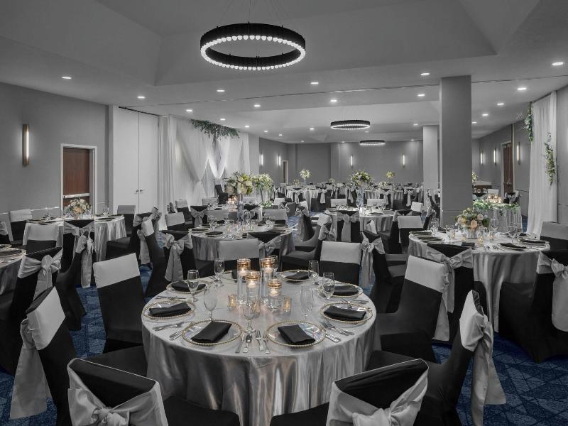 Courtyard by Marriott San Jose Airport image