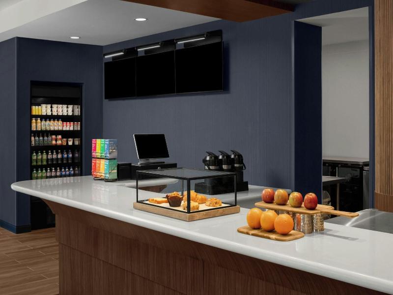Courtyard by Marriott San Jose Airport image