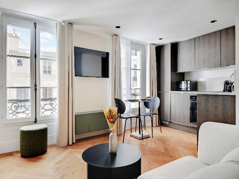 B48 Paris Haussmann image