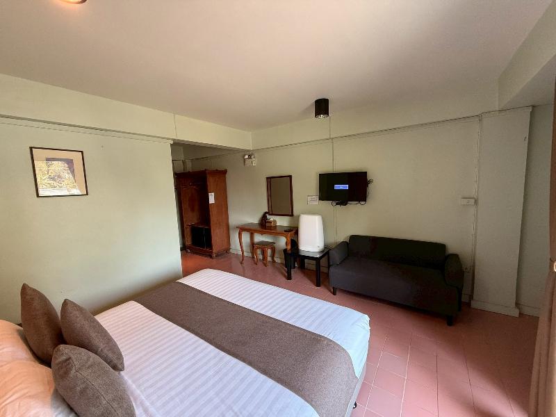 A Hotel Budget  image