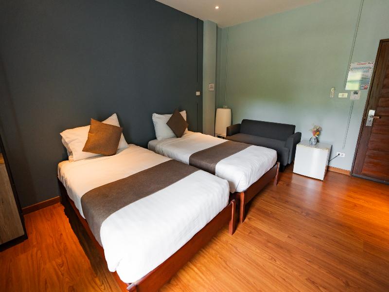 A Hotel Cozy image