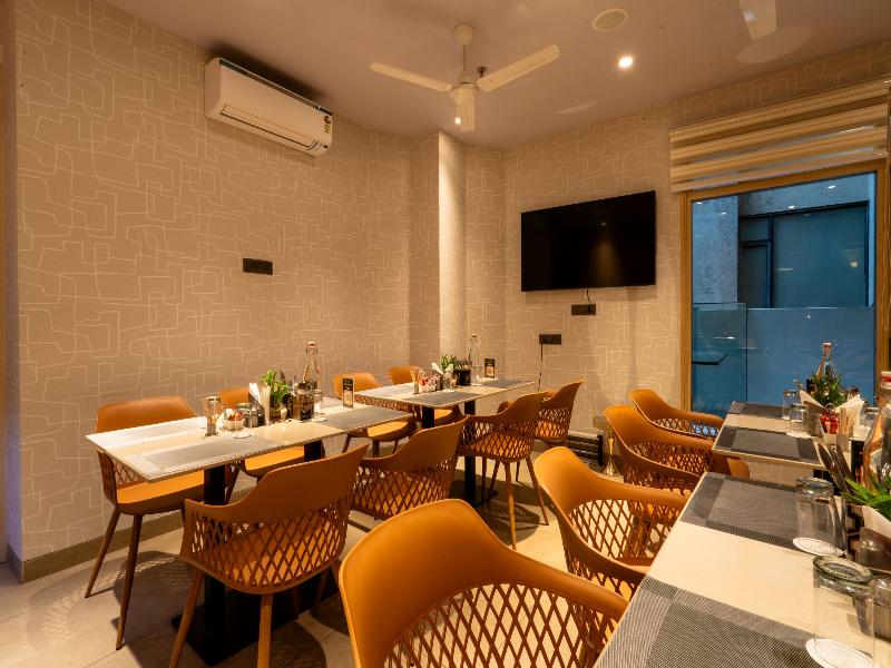 Hotel Bluestone Prime By The Cosy Hotels