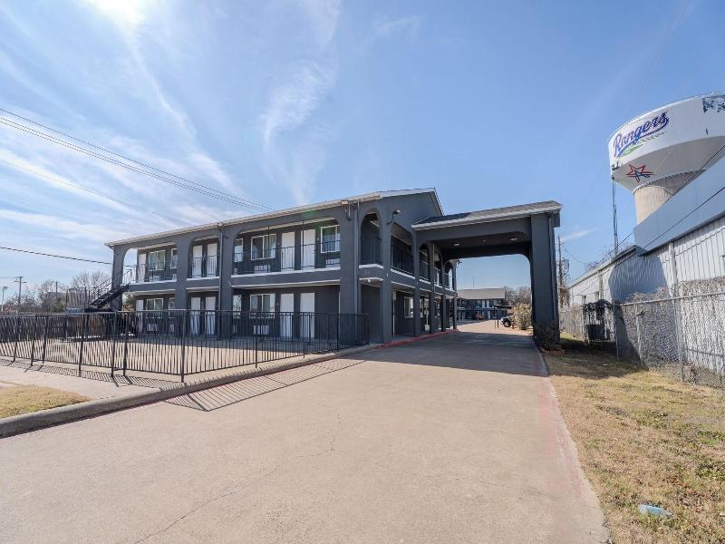 Executive Inn Of Arlington, Near At&t Stadium image