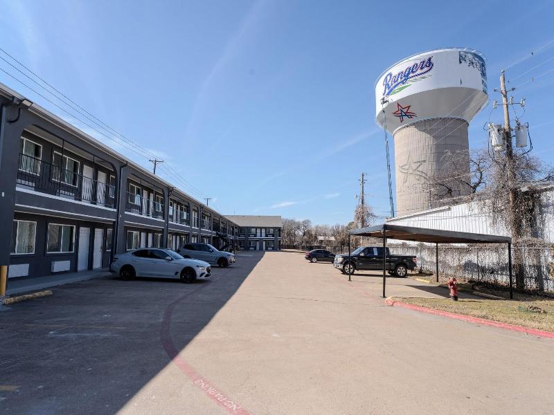 Executive Inn Of Arlington, Near At&t Stadium image