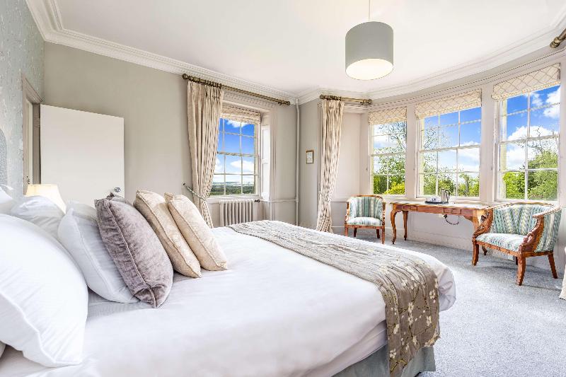 Leigh Park Country House Hotel & Vineyard, BWSC image
