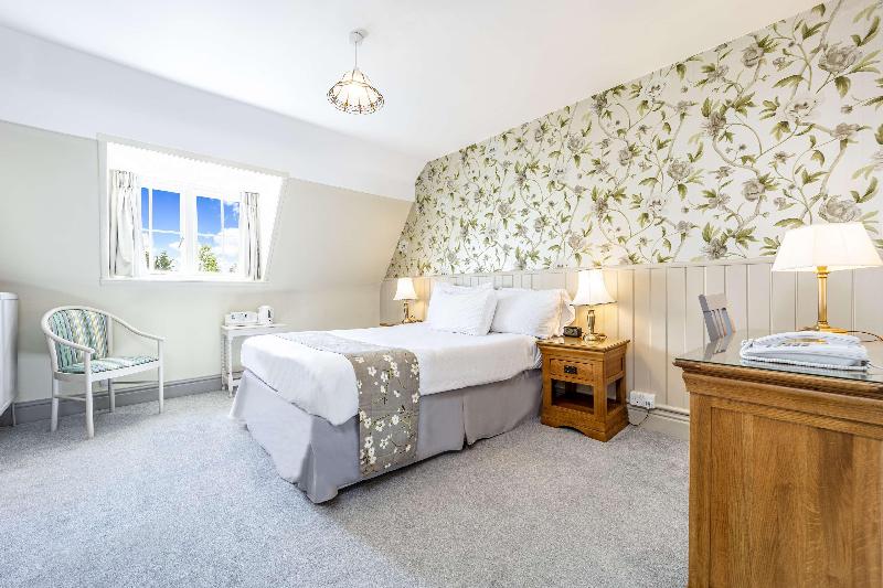 Leigh Park Country House Hotel & Vineyard, BWSC image