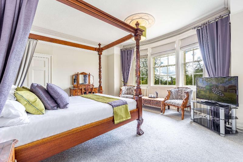 Leigh Park Country House Hotel & Vineyard, BWSC image