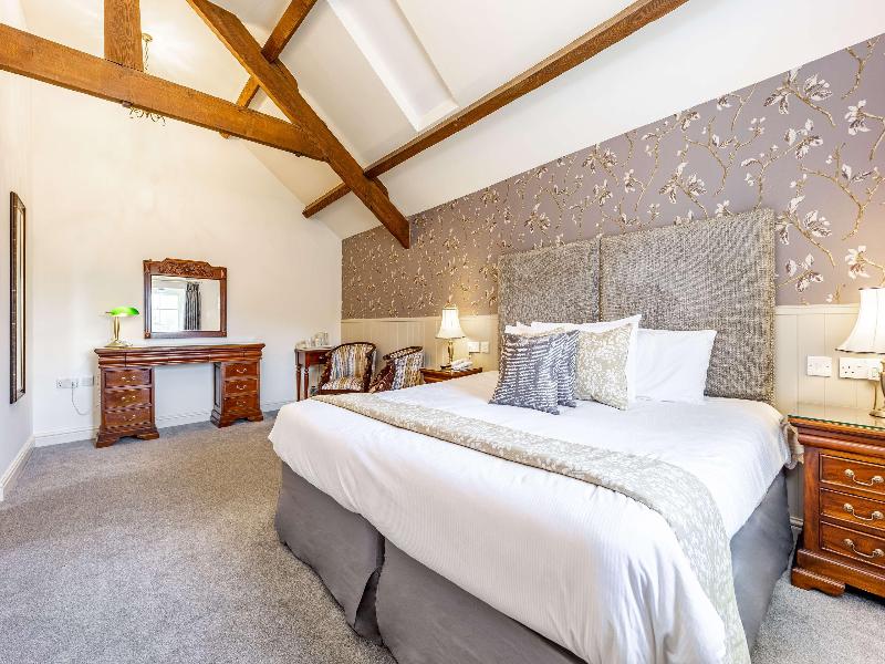 Leigh Park Country House Hotel & Vineyard, BWSC image