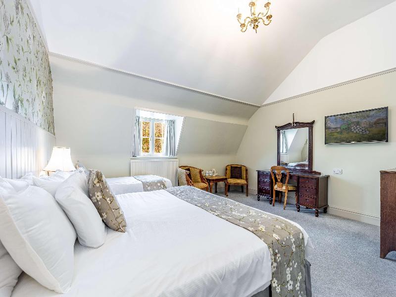 Leigh Park Country House Hotel & Vineyard, BWSC image