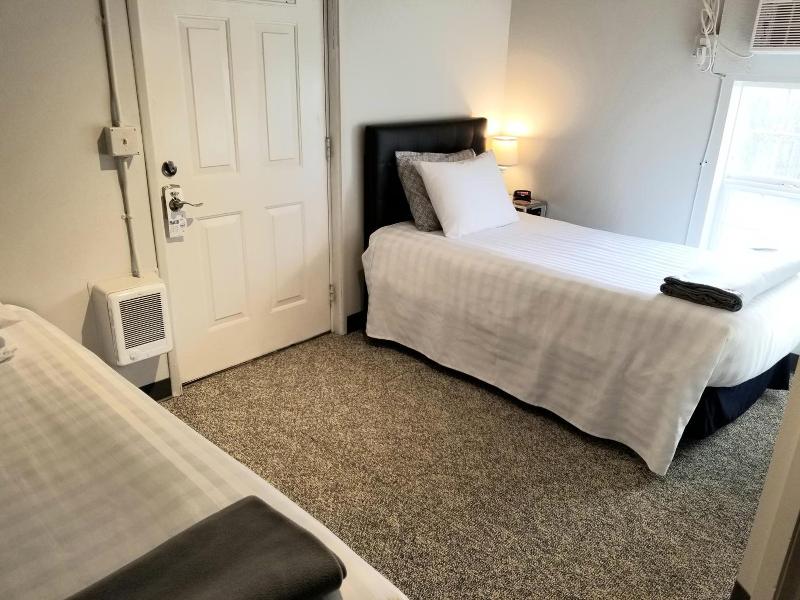 Deep Water Inn image
