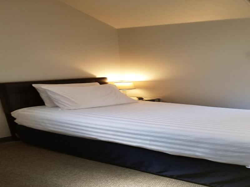 Deep Water Inn image