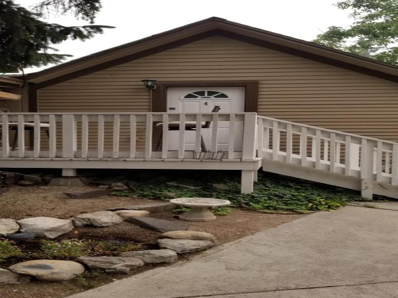 Deep Water Inn image