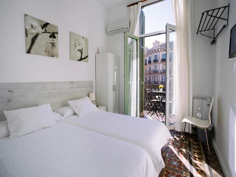 Hostal Eixample image