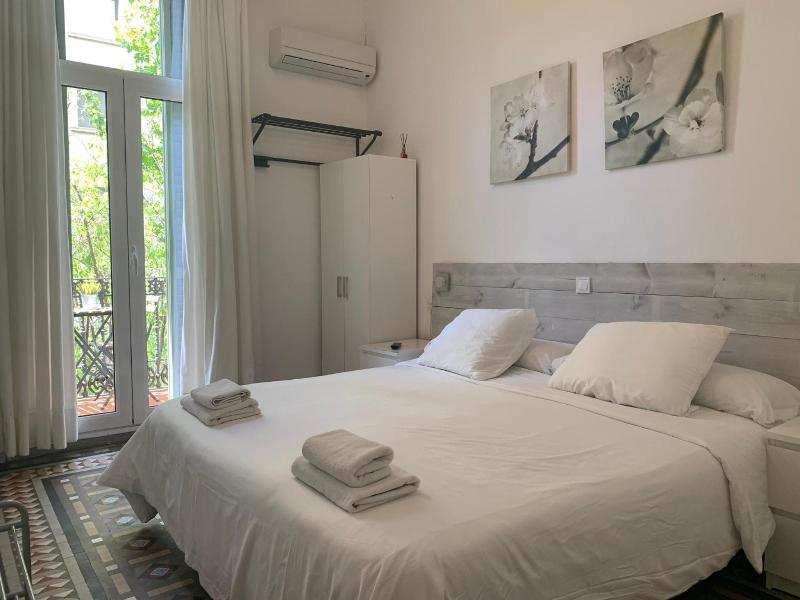 Hostal Eixample image