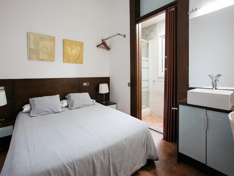 Hostal Eixample image