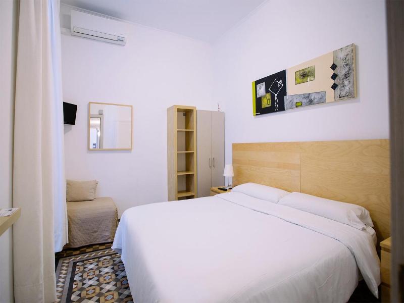 Hostal Eixample image