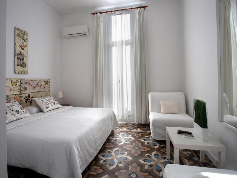 Hostal Eixample image