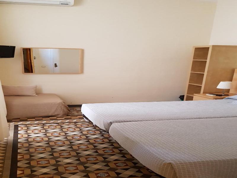 Hostal Eixample image