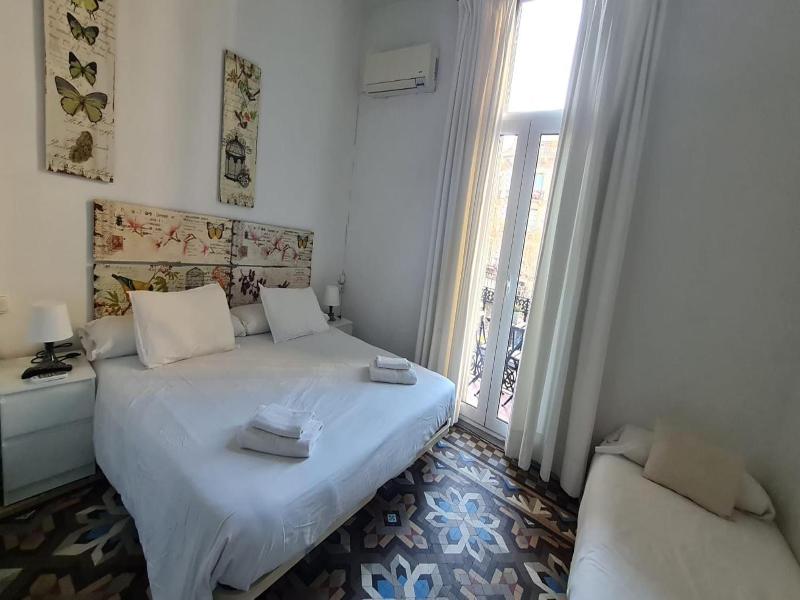 Hostal Eixample image