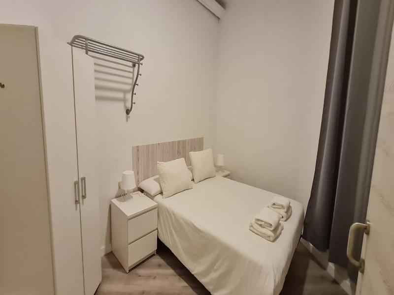 Hostal Eixample image