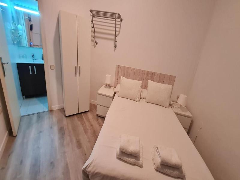 Hostal Eixample image
