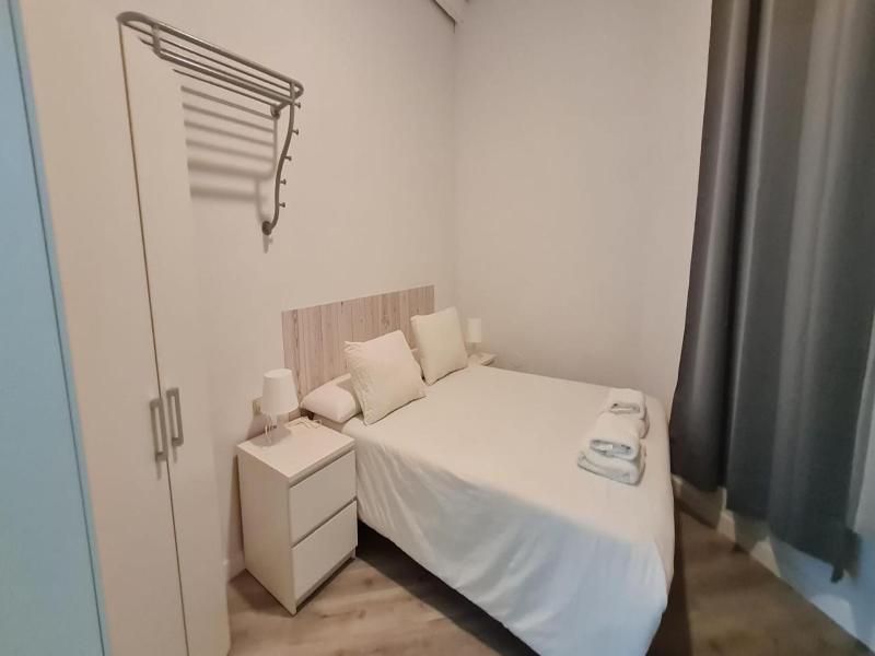 Hostal Eixample image