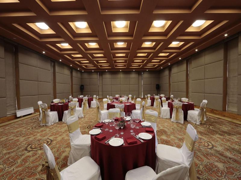 Terma Linca Resort And Spa image