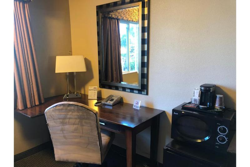 District Hotel By Oyo Portland Convention Center image