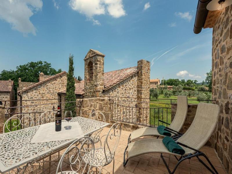 Castel Brunello image