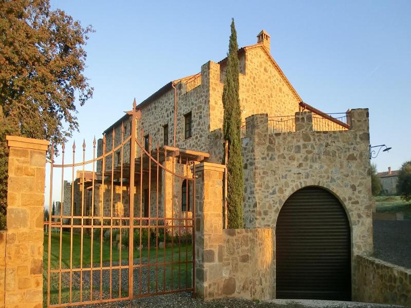 Castel Brunello image