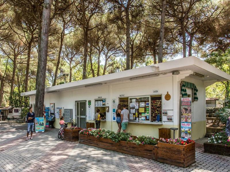 Club Del Sole Marina Romea Easy Camping Village image