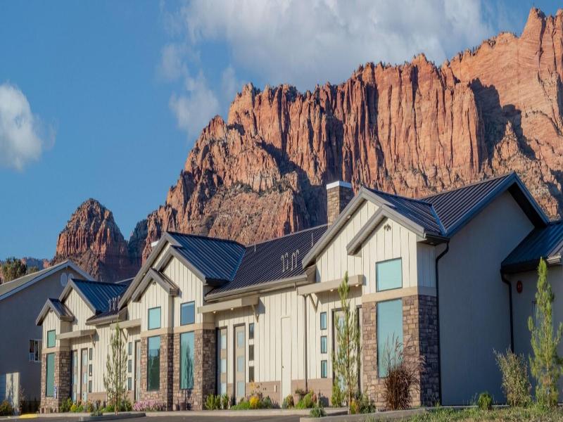 South Zion Inn & Suites image