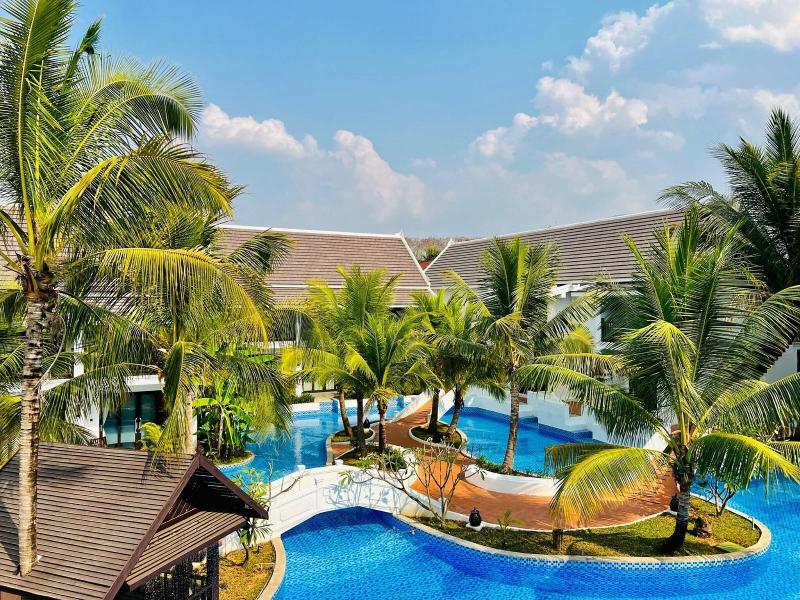 Manyo Hotel And Resort image