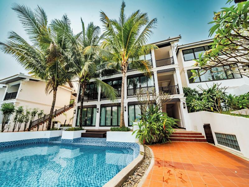 Manyo Hotel And Resort image