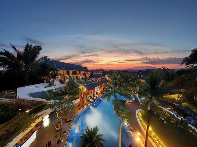 Manyo Hotel And Resort image