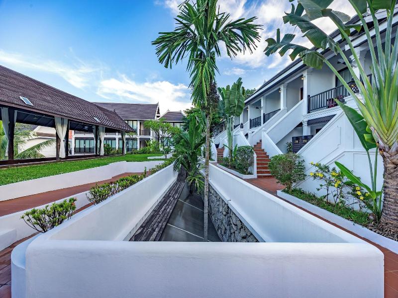 Manyo Hotel And Resort image