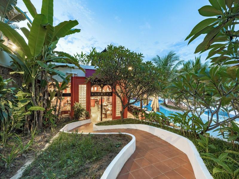 Manyo Hotel And Resort image