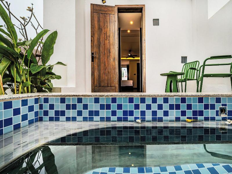 Manyo Hotel And Resort image